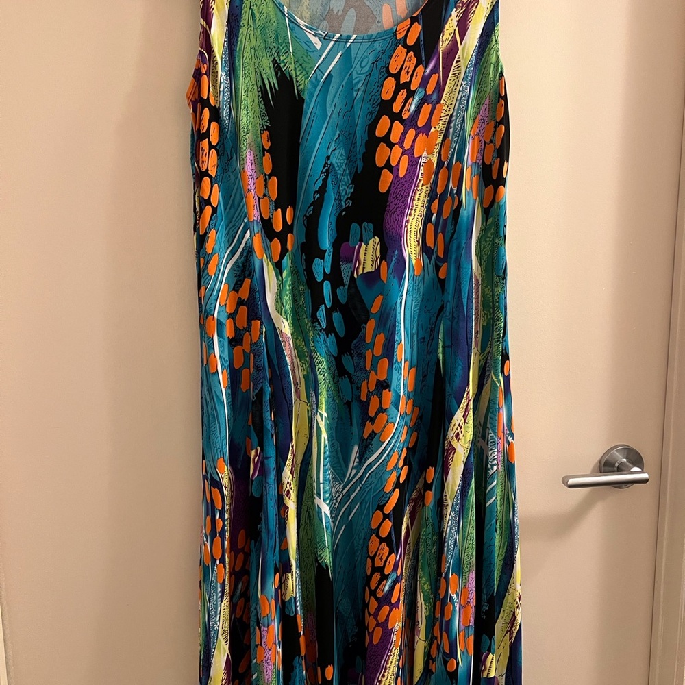 TanJay Vibrant Abstract Maxi Dress